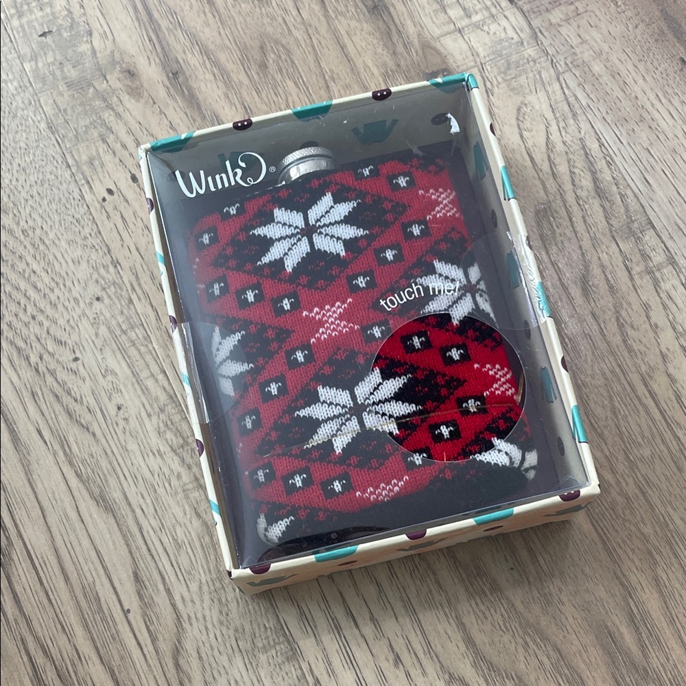 Wink brand | Hip Flash | Cozy Pattern | 7 Fl. Oz.